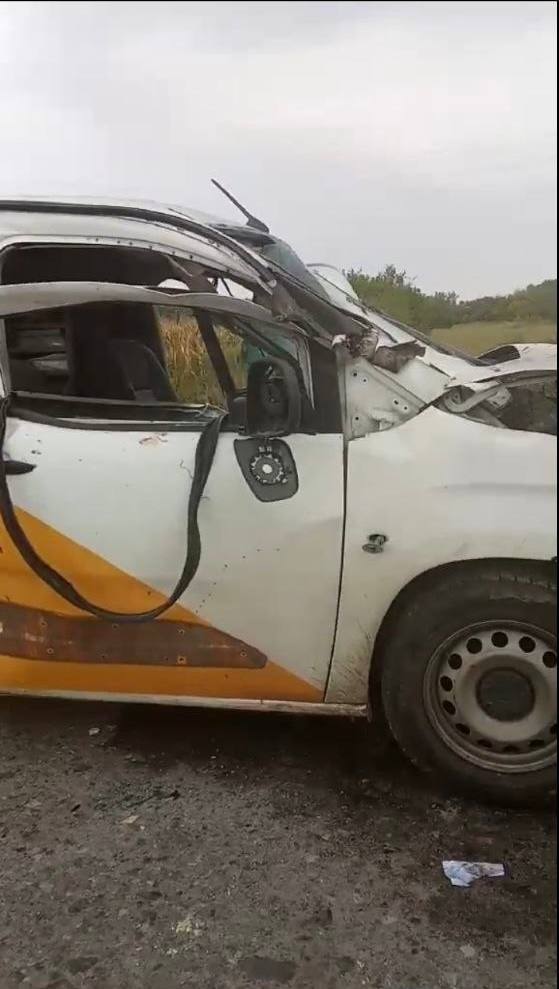 Russia strikes mobile post office in Sumy region, injuring 2 workers